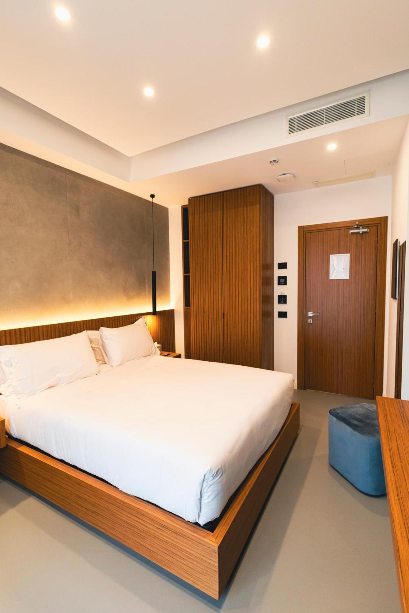 J Maluni City Hotel Rome Exterior photo