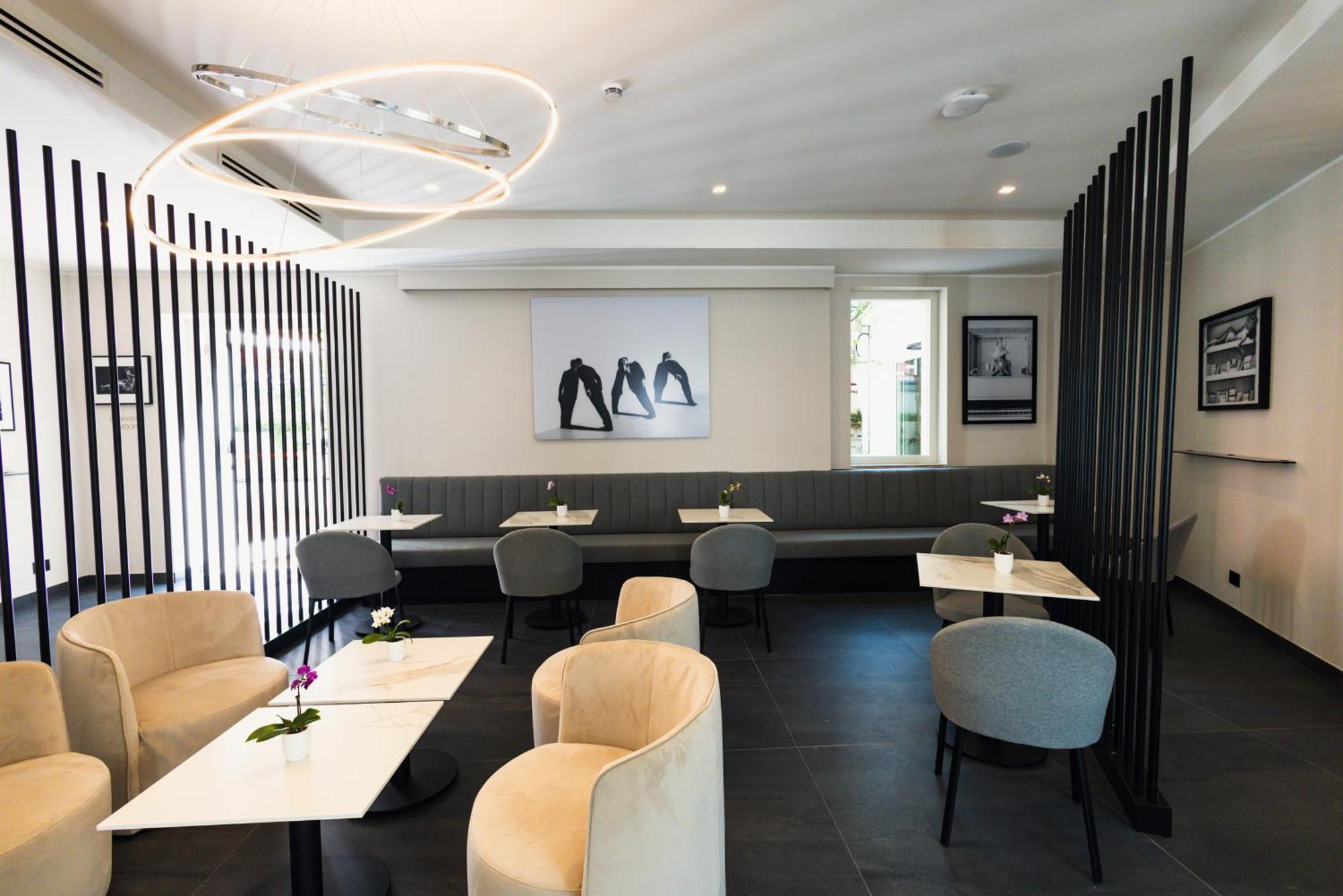 J Maluni City Hotel Rome Exterior photo