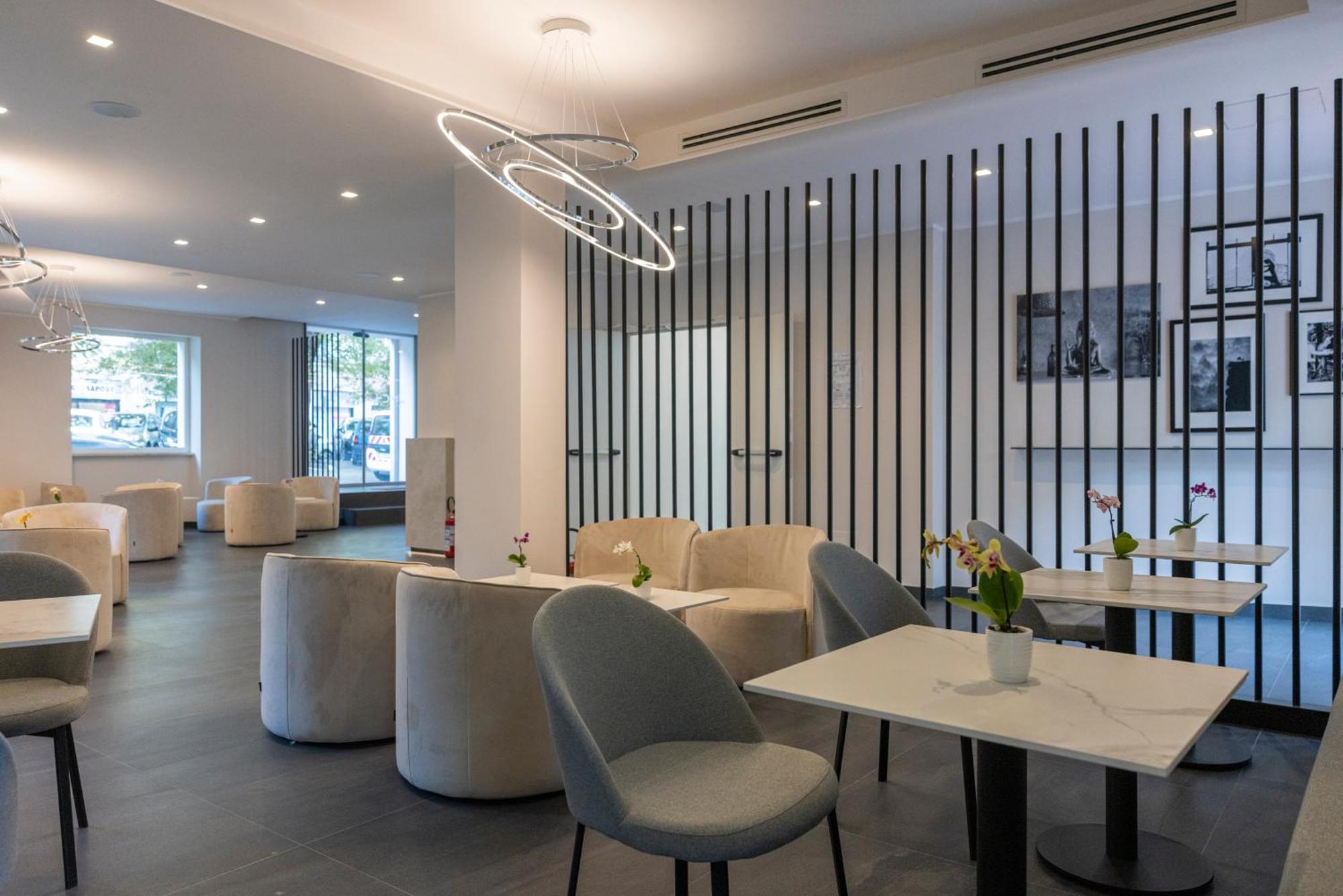J Maluni City Hotel Rome Exterior photo