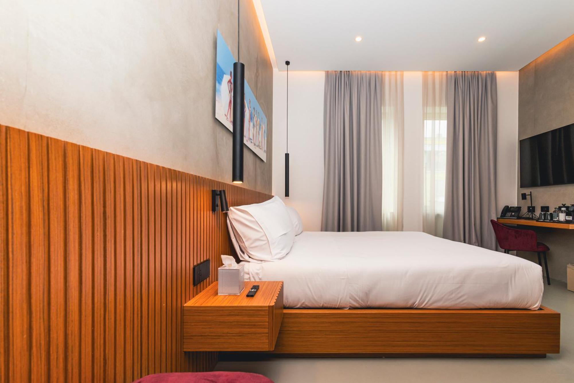 J Maluni City Hotel Rome Exterior photo