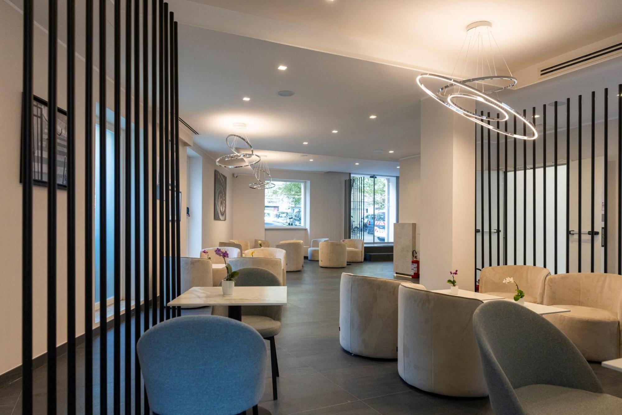 J Maluni City Hotel Rome Exterior photo